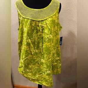 IZID TEQUILA LIME Floral Sleeveless Blouse